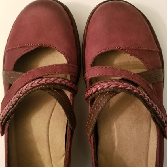 Earth Origins Burgundy Tamara Leather Slip-On Flats size 8.5 - Picture 2 of 7